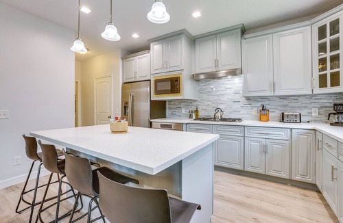 Greater Fondren Southwest Condo | Pet-Friendly Duplex Unit in Southwest Houston