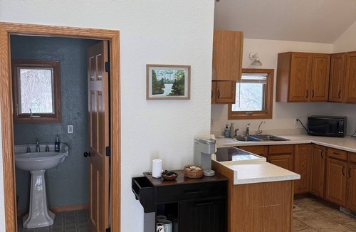 Pickett House | Pet Friendly EAA Rental