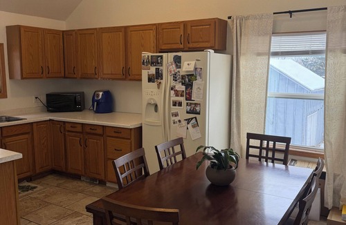 Pickett House | Pet Friendly EAA Rental