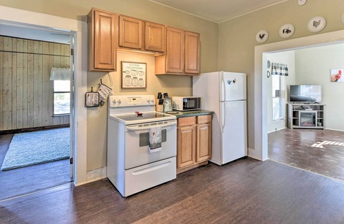 Electra House | Pet-Friendly Electra Home w/ Yard!