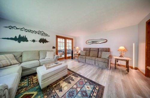 Pymatuning Central House | Pet-Friendly Espyville Home w/Yard & Fire Pit!