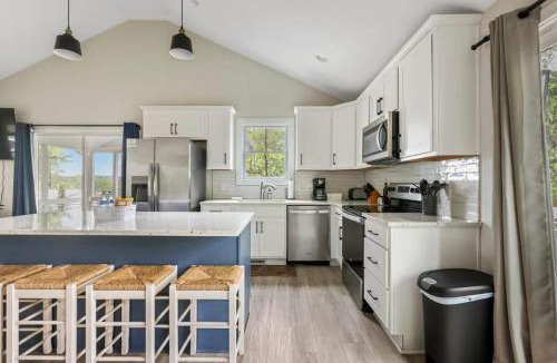 Southwest Raleigh House | Pet Friendly Family Home Steps to Raleigh Greenway