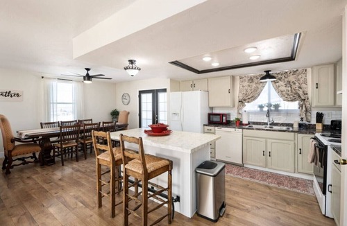 Mount Pleasant House | Pet Friendly Farmhouse Near Ski & Trails