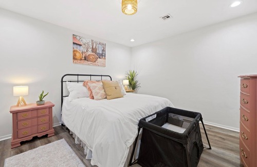 Lincoln Other | Pet-Friendly Farm Stay in Northwest Arkansas