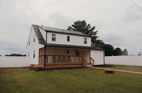 Gretna House | Pet-Friendly Farmhouse for 10 - Fire Pit, Views + Near Smith Mountain Lake