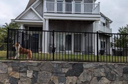 New London House | Pet Friendly Fenced Yard Private Beach View Harbor Lighthouse