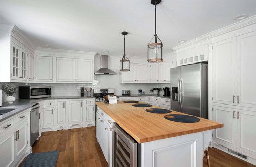 Skaneateles House | Pet Friendly-Fenced Yard-Near Downtown