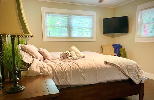 Rabun Gap House | PET FRIENDLY 🙈 FIRE PIT 🔥 FoxFire Museum