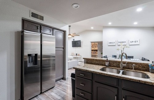 Mesa House | Pet Friendly, Firepit, BBQ~Perfect Getaways 2Units