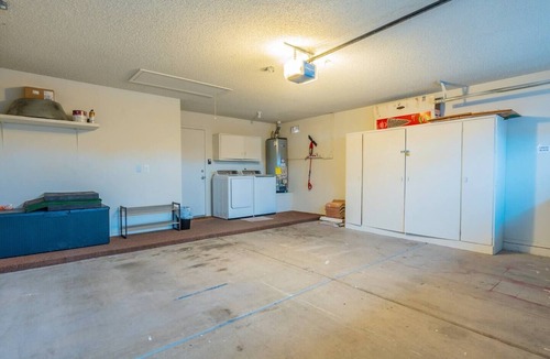 Mesa House | Pet Friendly, Firepit, BBQ~Perfect Getaways 2Units
