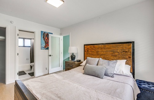Oakland Park Apartment | Pet-Friendly Florida Abode w/ Patio, Near Beaches!