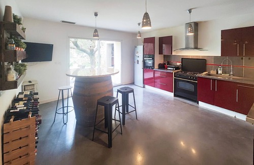 Causses-et-Veyran House | Pet friendly home in Causses et Veyran with WiFi