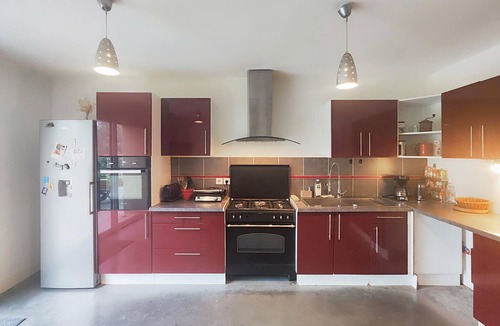 Causses-et-Veyran House | Pet friendly home in Causses et Veyran with WiFi