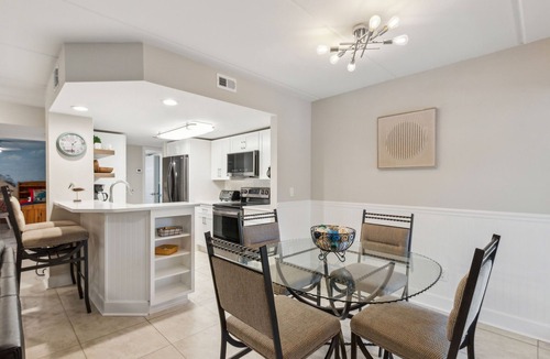 Amelia City House | Pet Friendly | Ground Floor Sailmaker Villa | Pool View