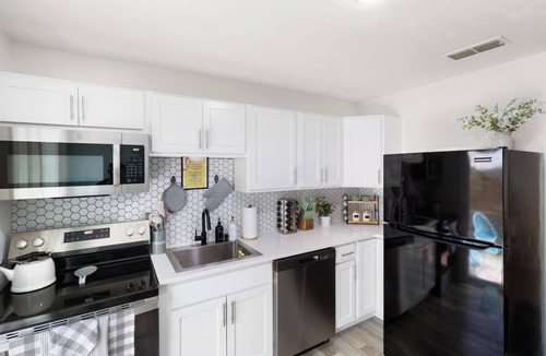 Gainesville Condo | Pet-Friendly Gainesville Condo