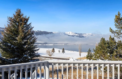 Cascade Cabin | Pet Friendly Getaway Overlooking Lake Cascade