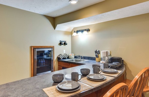 Goshen Apartment | Pet-Friendly Goshen Abode w/Sauna & Fenced Yard!