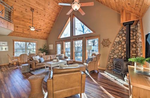 Eucha House | Pet-Friendly Grand Lake House w/Dock & Kayaks!