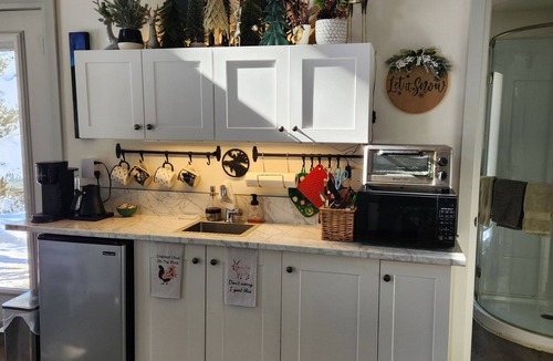 Huntsville House | Pet Friendly - Gryffin RidgeThe Magic Forest