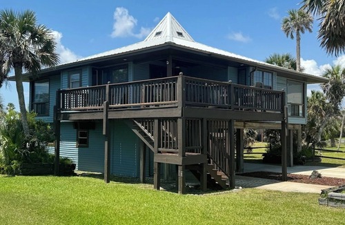 Fernandina Beach House | Pet friendly house across from the ocean, 30 day minimum stay
