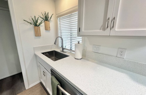 Bull Mountain House | Pet-Friendly Haven, Skylights, Private