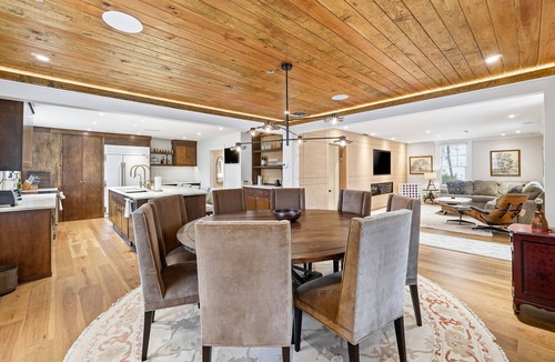 Athens House | Pet Friendly Herty House (Full Home)