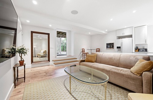 Athens House | Pet Friendly Herty House (Full Home)