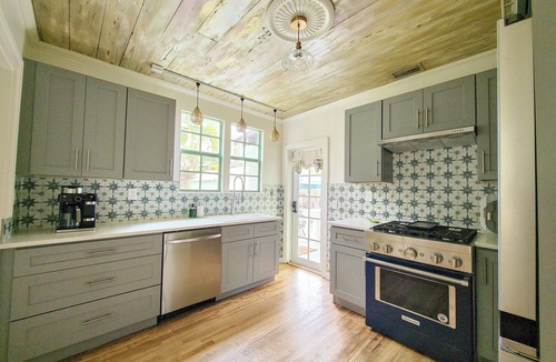 Flamingo Parks House | Pet friendly Historic Spanish style home!