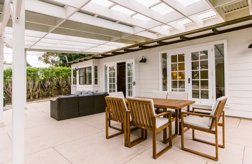 Bundanoon House | Pet-Friendly Highlands Home with Fireplace