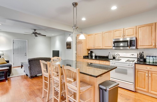 West Town Apartment | PET FRIENDLY! Historic River West Neighborhood - Easy Access to O'Hare by AllSet Turnover