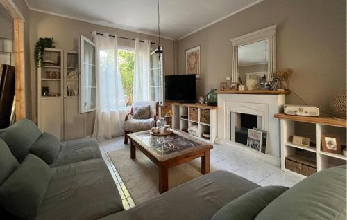 Pont-Saint-Esprit House | Pet Friendly Home In Pont-Saint-Esprit