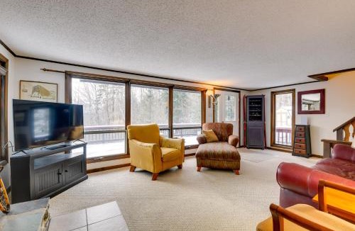 Montgomery Center House | Pet-Friendly Home with Deck 4 Mi to Jay Peak Resort