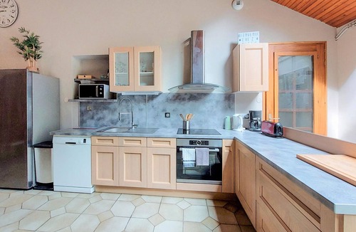 Boult-aux-Bois House | Pet friendly home in Boult-aux-Bois