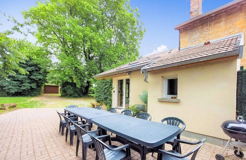 Boult-aux-Bois House | Pet friendly home in Boult-aux-Bois