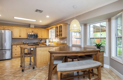 Flour Bluff House | Pet Friendly Home on the Water with Private Pool 10 Minutes From the Beach