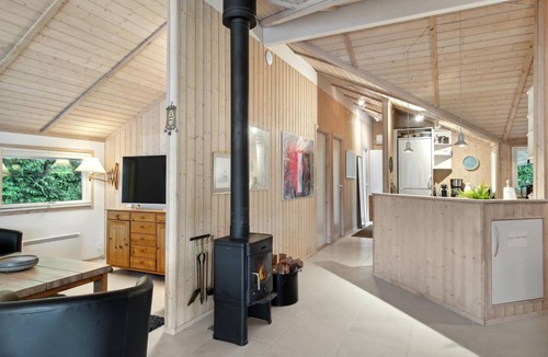 Dronningmolle House | Pet friendly home in Dronningmølle