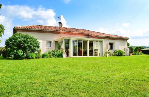 Saint-Georges House | Pet friendly home in Saint-Georges