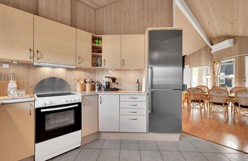 Bjerregaard House | Pet friendly home in Hvide Sande with sauna