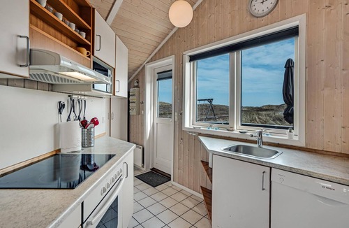 Bjerregard Strand House | Pet friendly home in Hvide Sande