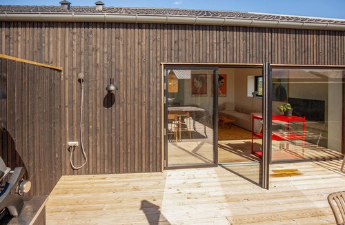 Bjerregard Strand House | Pet friendly home in Hvide Sande with sauna