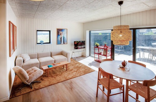 Bjerregard Strand House | Pet friendly home in Hvide Sande with sauna