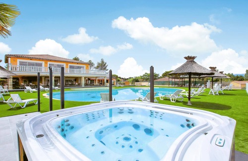 Grospierres House | Pet friendly home in Grospierres