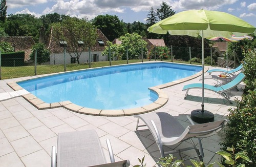 Laveyssiere House | Pet friendly home in Laveyssiere