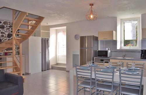 Saint-Alban House | Pet friendly home in Saint Alban