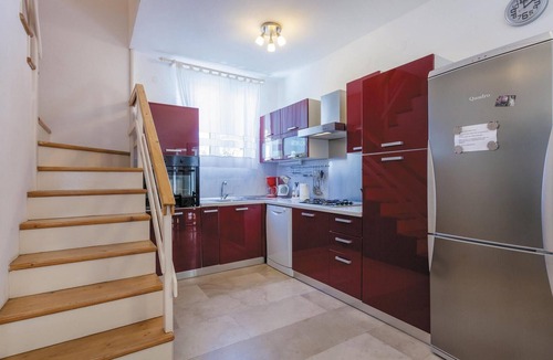 Okrug Donji House | Pet friendly home in Okrug Donji