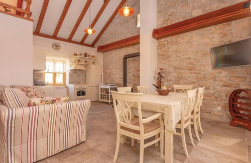Drnis House | Pet friendly home in Pakovo Selo