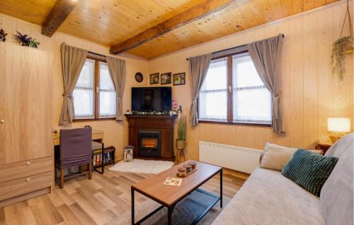 Pokupsko House | Pet Friendly Home In Velika Gorica With Sauna