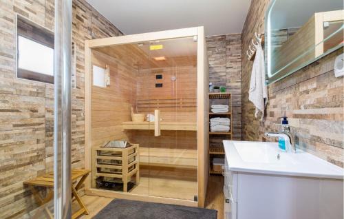 Pokupsko House | Pet Friendly Home In Velika Gorica With Sauna