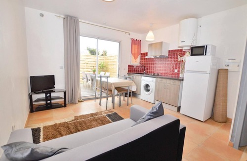 Aleria House | Pet friendly home in Aleria with WiFi
