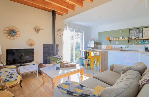 Becourt House | Pet friendly home in Becourt with WiFi